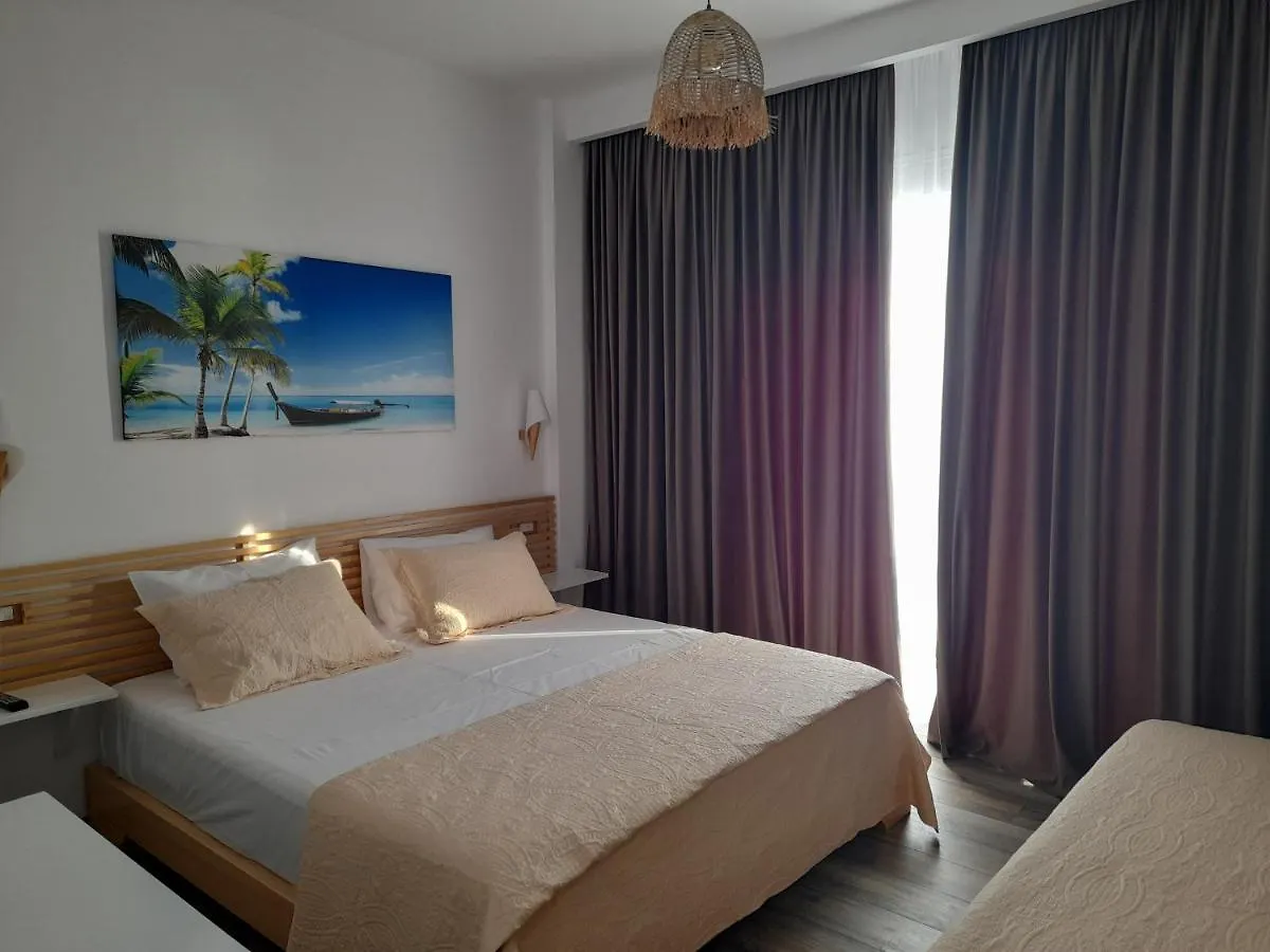 Anxhelos Hotel Himarë 3*,  Albanien