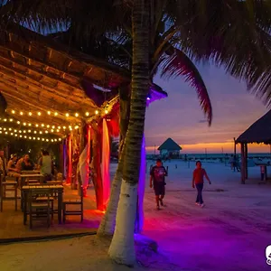 Cabanas Casa Maya Frente Al Mar 3* Holbox